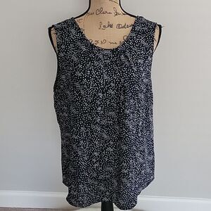 41 Hawthorn black and white sleeveless top